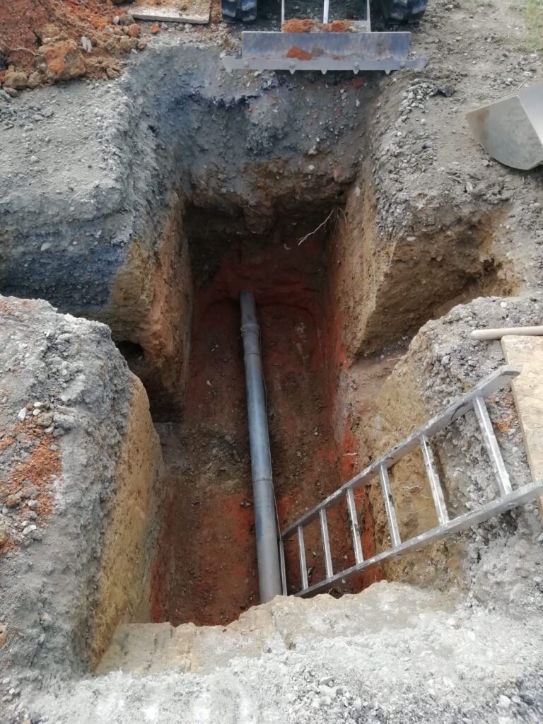 výkop pro připojení na řád vody
